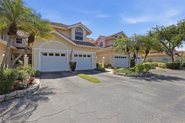 5588 GOLF POINTE DRIVE 1, Sarasota, FL 34243