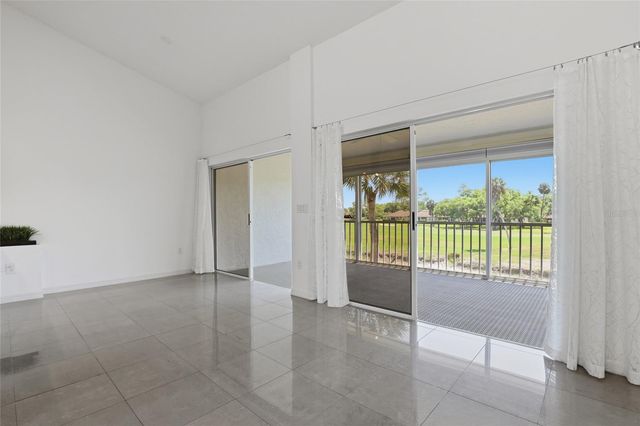 5588 GOLF POINTE DRIVE 1, Sarasota, FL 34243