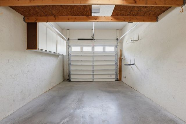 5588 GOLF POINTE DRIVE 1, Sarasota, FL 34243