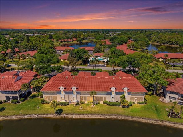 5588 GOLF POINTE DRIVE 1, Sarasota, FL 34243