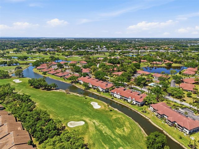 5588 GOLF POINTE DRIVE 1, Sarasota, FL 34243
