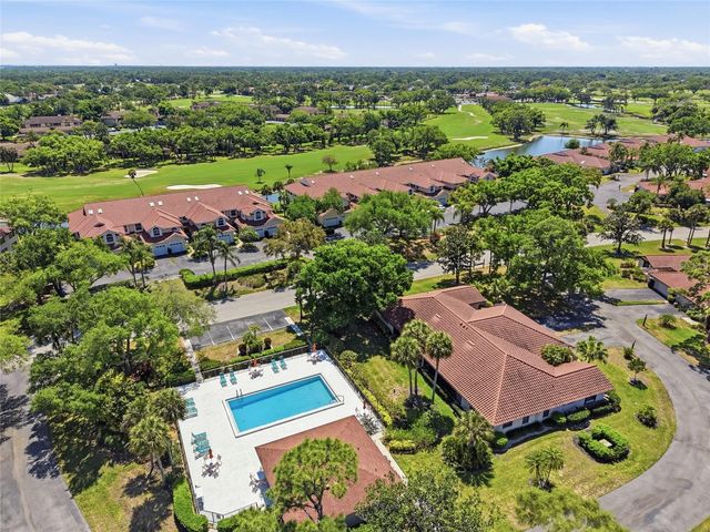 5588 GOLF POINTE DRIVE 1, Sarasota, FL 34243