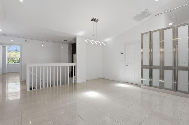 5588 GOLF POINTE DRIVE 1, Sarasota, FL 34243