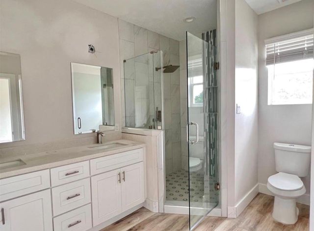 9905 Excaliburs Court A, Pearland, TX 77584