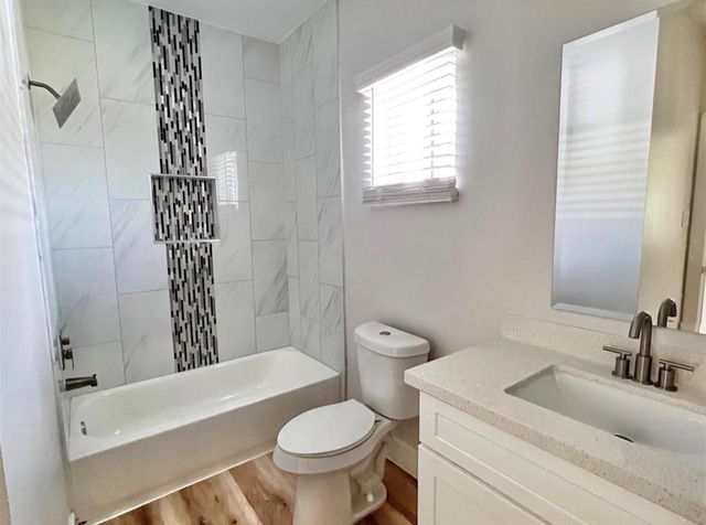 9905 Excaliburs Court A, Pearland, TX 77584