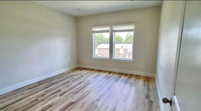 9905 Excaliburs Court A, Pearland, TX 77584