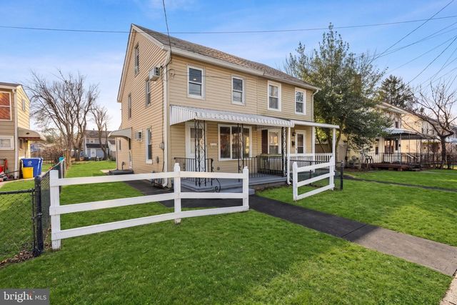 810 W 2ND ST, Florence, NJ 08518