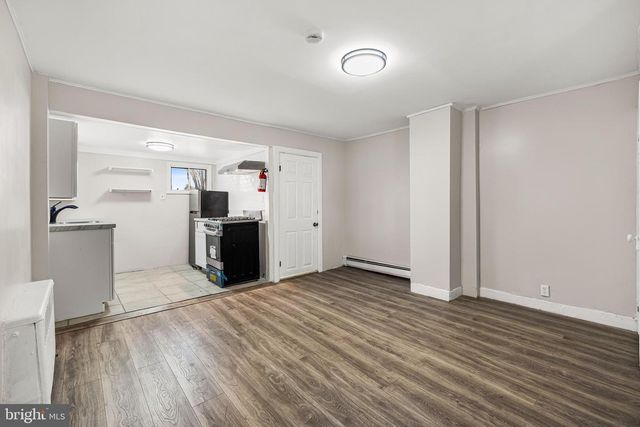 810 W 2ND ST, Florence, NJ 08518