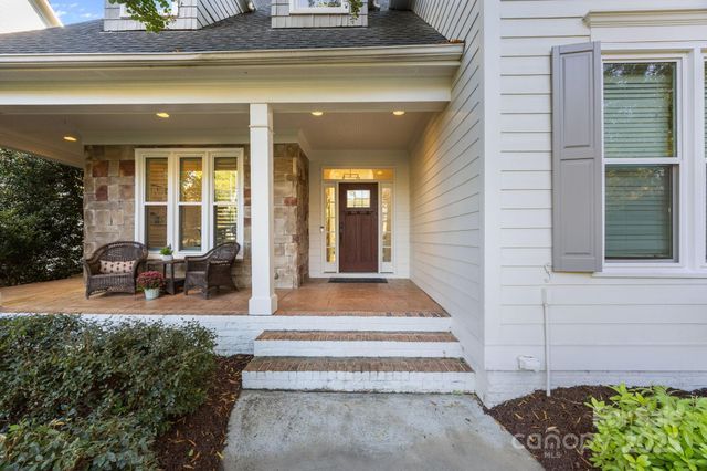 6147 Sharon Acres Road, Charlotte, NC 28210