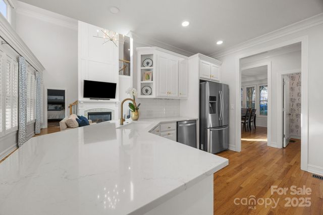 6147 Sharon Acres Road, Charlotte, NC 28210