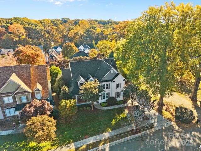 6147 Sharon Acres Road, Charlotte, NC 28210