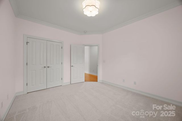 6147 Sharon Acres Road, Charlotte, NC 28210