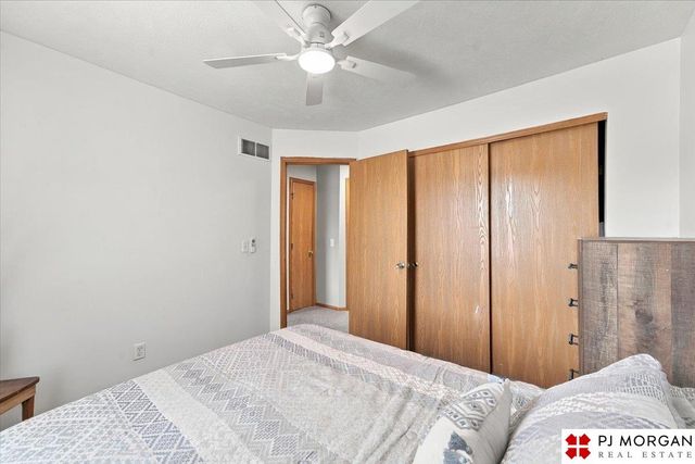 13008 Nebraska Avenue, Omaha, NE 68164