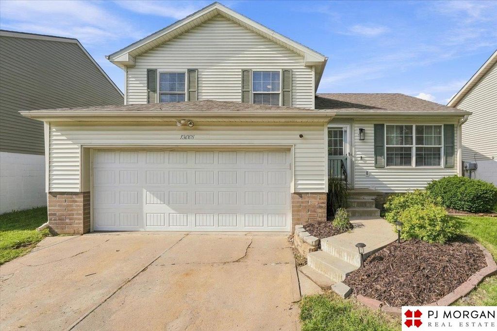13008 Nebraska Avenue, Omaha, NE 68164