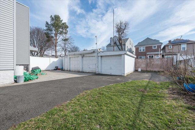 836 Edison Avenue, Bronx, NY 10465