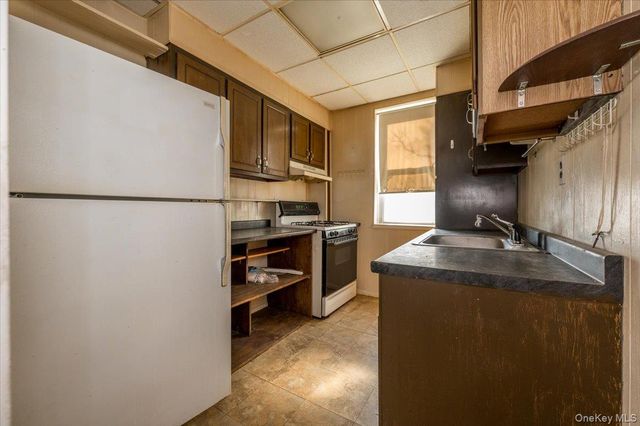 836 Edison Avenue, Bronx, NY 10465