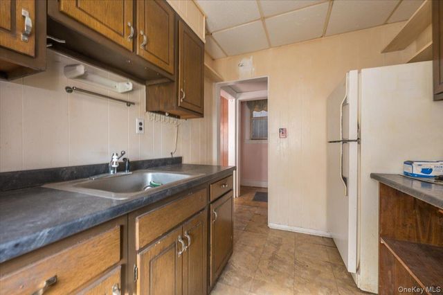 836 Edison Avenue, Bronx, NY 10465