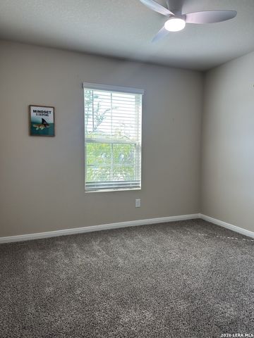 1156 Limestone Rdg, Seguin, TX 78155