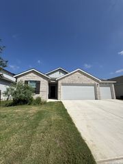 1156 Limestone Rdg, Seguin, TX 78155