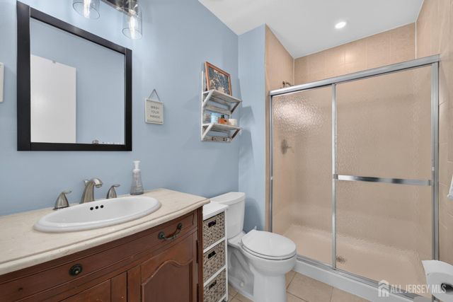 7243 Elm Court, South Brunswick, NJ 08852