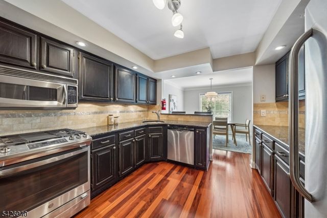 217 Terrace Dr, Chatham Twp., NJ 07928