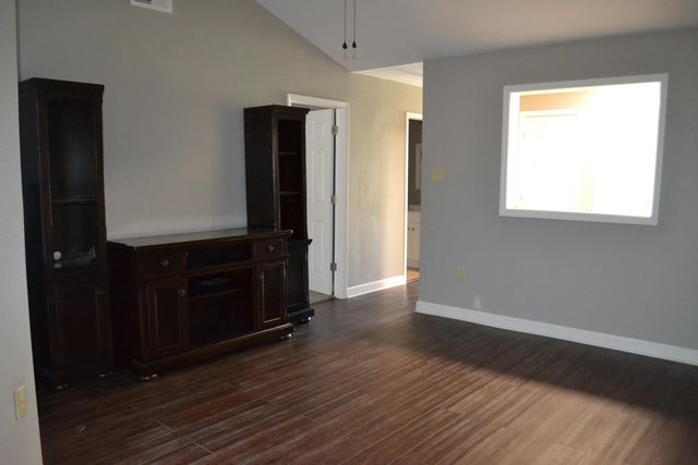 132 Saxony Dr, Houma, LA 70364