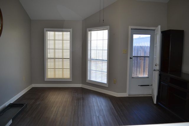 132 Saxony Dr, Houma, LA 70364