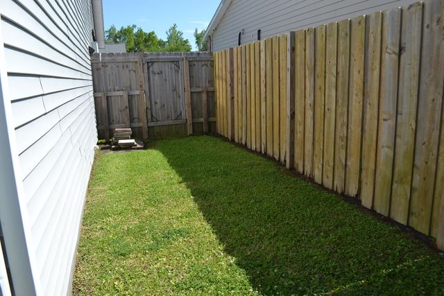 132 Saxony Dr, Houma, LA 70364
