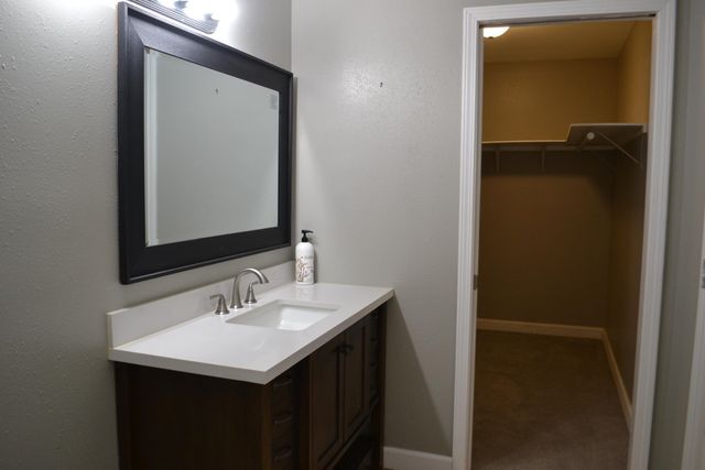 132 Saxony Dr, Houma, LA 70364