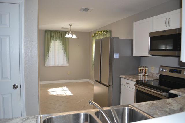 132 Saxony Dr, Houma, LA 70364