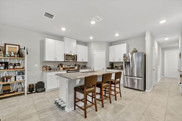 5672 SE Edgewater Circle, Stuart, FL 34997