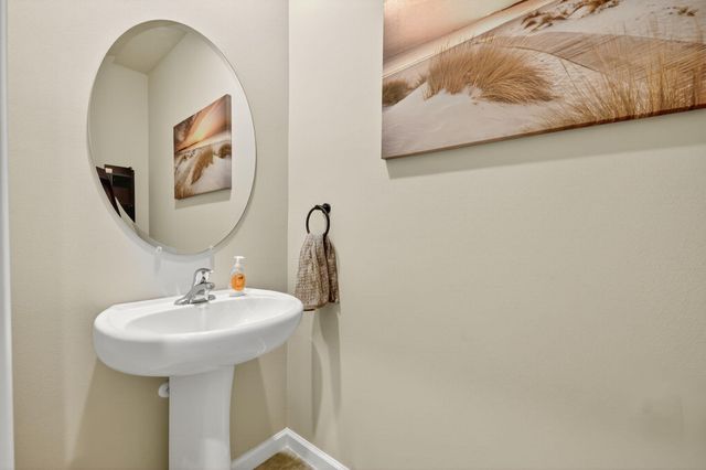 5672 SE Edgewater Circle, Stuart, FL 34997