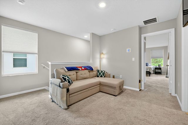 5672 SE Edgewater Circle, Stuart, FL 34997