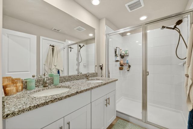 5672 SE Edgewater Circle, Stuart, FL 34997