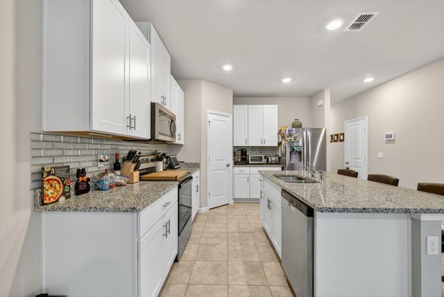 5672 SE Edgewater Circle, Stuart, FL 34997