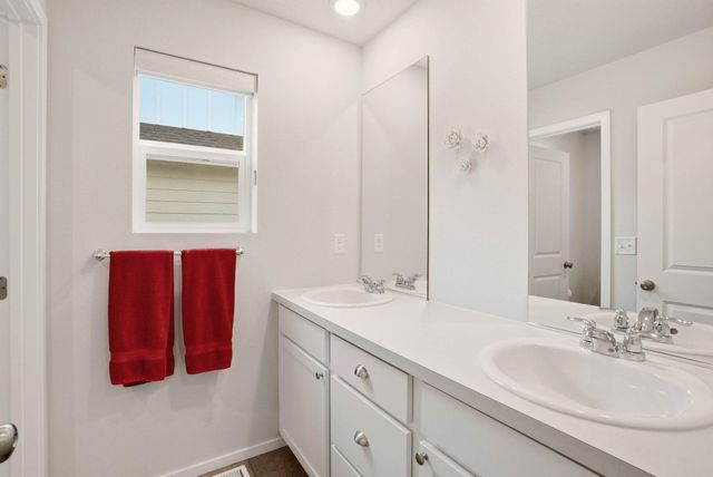 2692 N Swainson Ln, Liberty Lake, WA 99019