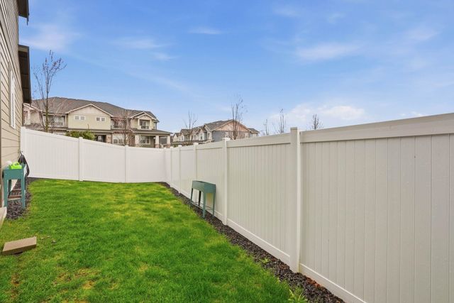 2692 N Swainson Ln, Liberty Lake, WA 99019