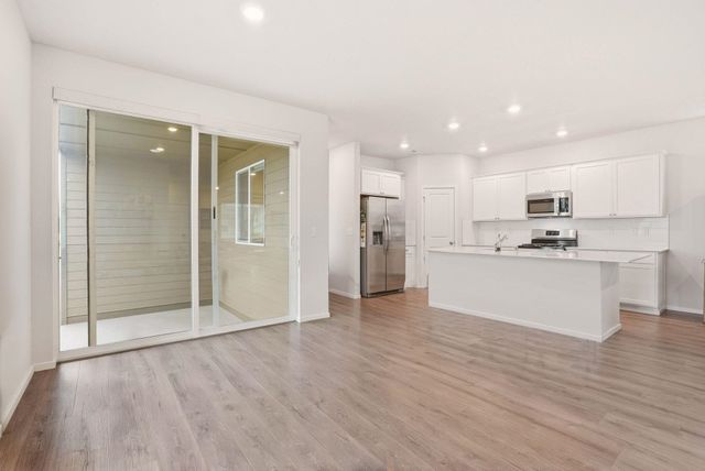 2692 N Swainson Ln, Liberty Lake, WA 99019