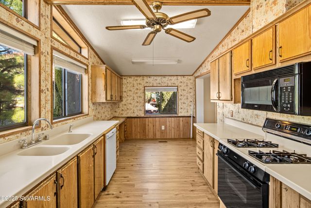 420 Windsong Drive, Sedona, AZ 86336