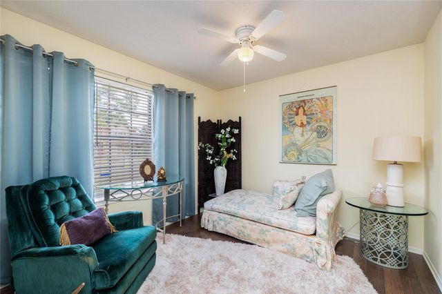 16910 Dusty Mill Drive W, Sugar Land, TX 77498