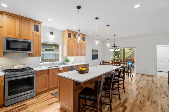 1483 NW John Fremont Street, Bend, OR 97703