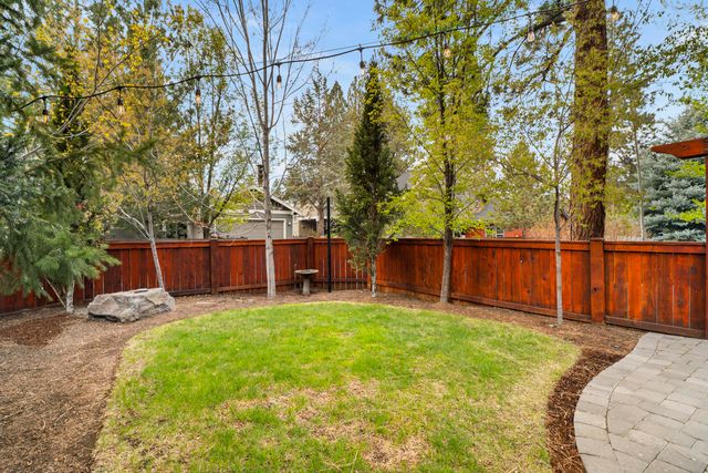 1483 NW John Fremont Street, Bend, OR 97703