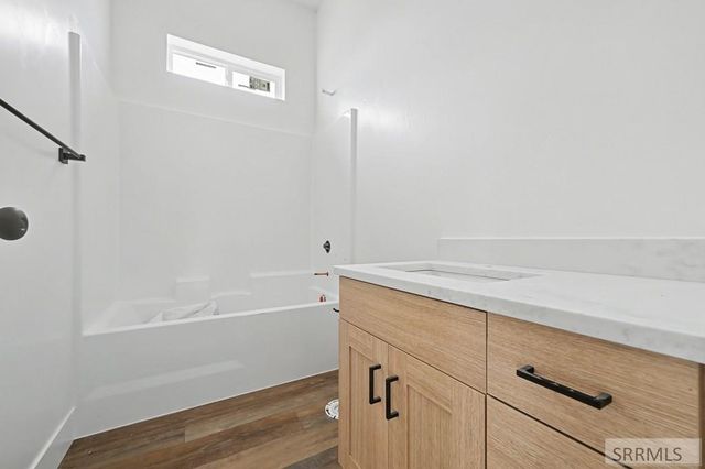 4667 N Ola Vista Avenue, Idaho Falls, ID 83401