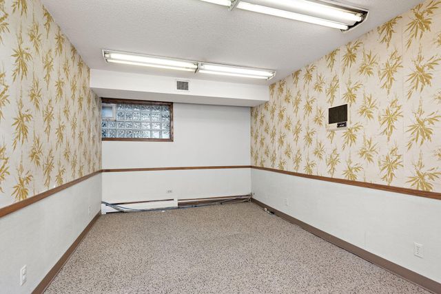 3359 Central Avenue NE, Minneapolis, MN 55418