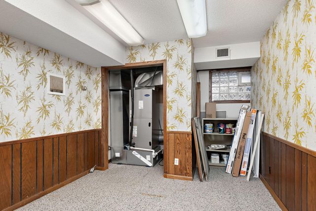 3359 Central Avenue NE, Minneapolis, MN 55418