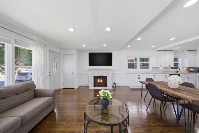6153 W 63rd Street, Chicago, IL 60638