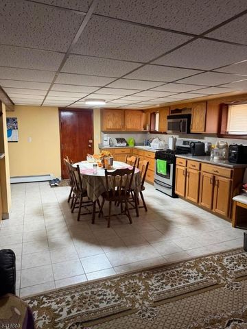 59 Floyd Ave, Bloomfield Twp., NJ 07003