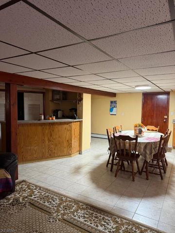 59 Floyd Ave, Bloomfield Twp., NJ 07003