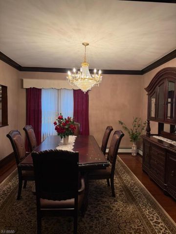 59 Floyd Ave, Bloomfield Twp., NJ 07003