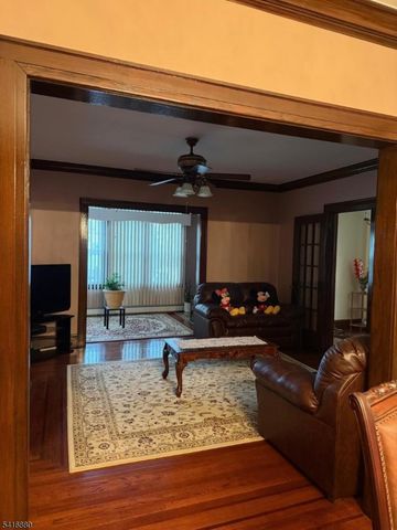 59 Floyd Ave, Bloomfield Twp., NJ 07003